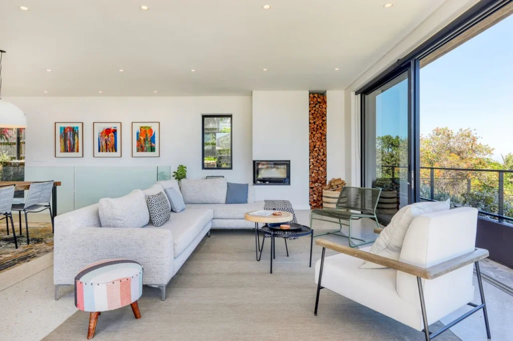 Sandstone House, Bakoven, Cape Town