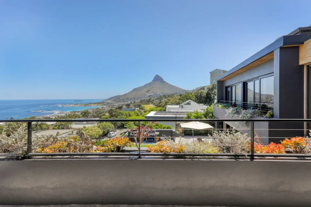 Sandstone House, Bakoven, Cape Town